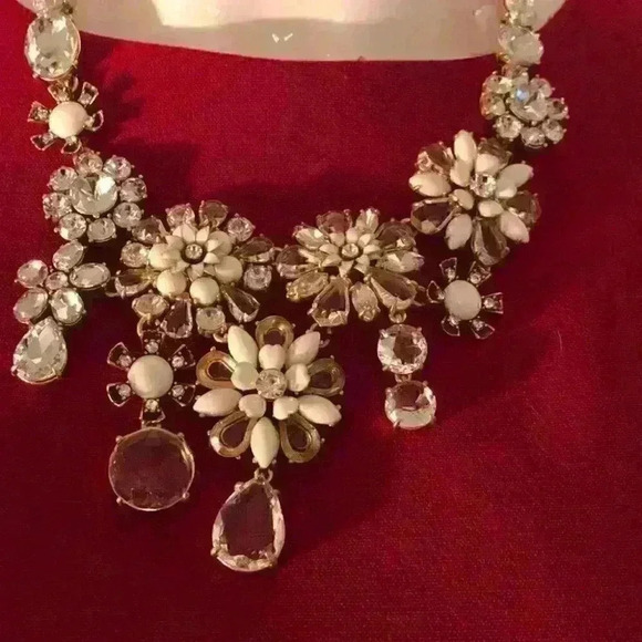 J Crew New Flower Boom Statement Necklace - Picture 4 of 11